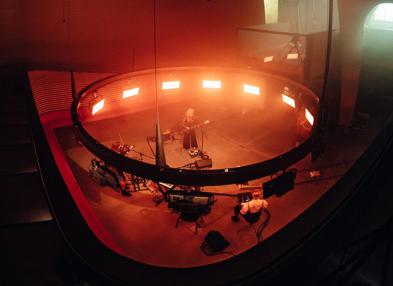 Lighting bar - Phoenix Central Park | Unique Industrial Design by Tilt