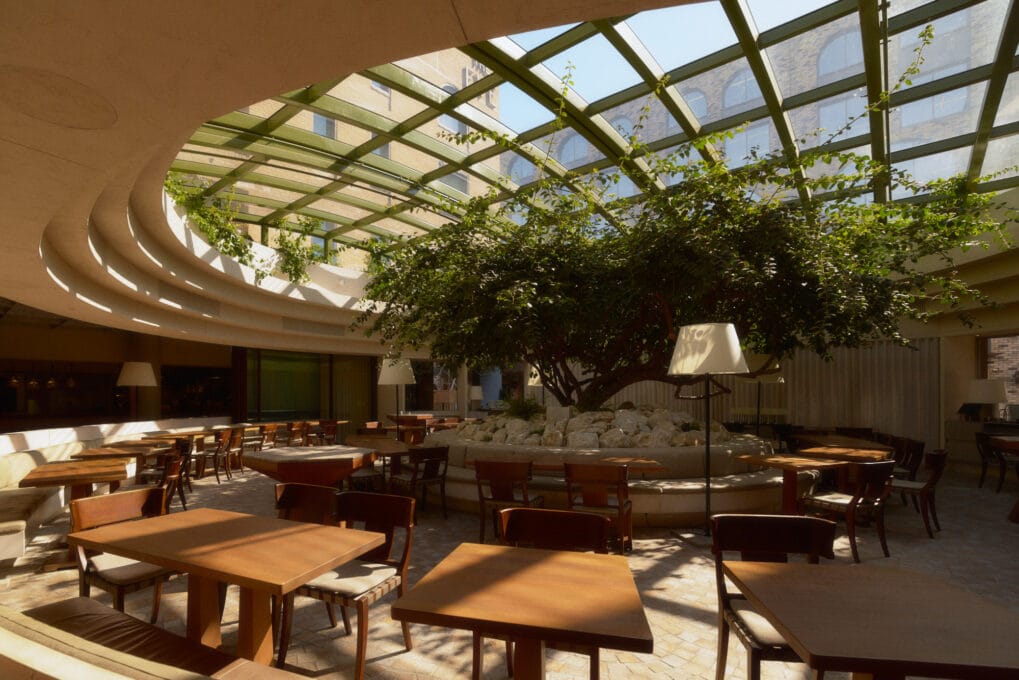 Olympus Dining. Operable Roof. Oculus Roof. Industrial Design. Mechanical Engineering. Tilt Industrial Design.